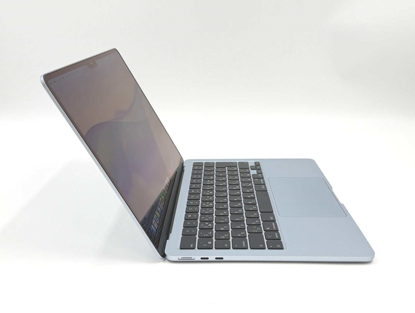 【リユースデバイス：ランクB】13インチMacBook Air: 10コアCPUと8コアGPUを搭載したApple M4チップ - スカイブルー