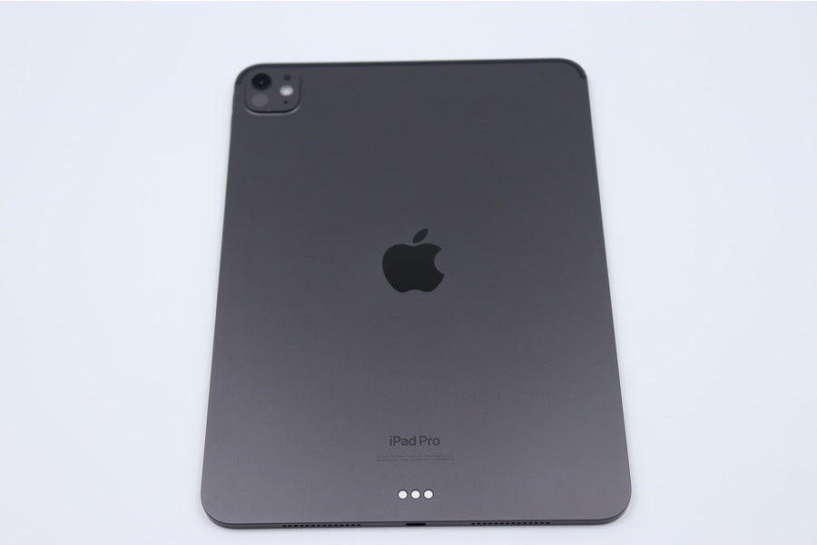 【リユースデバイス：ランクC】11インチiPad Pro（M4）Wi-Fiモデル 256GB ※画面焼け有
