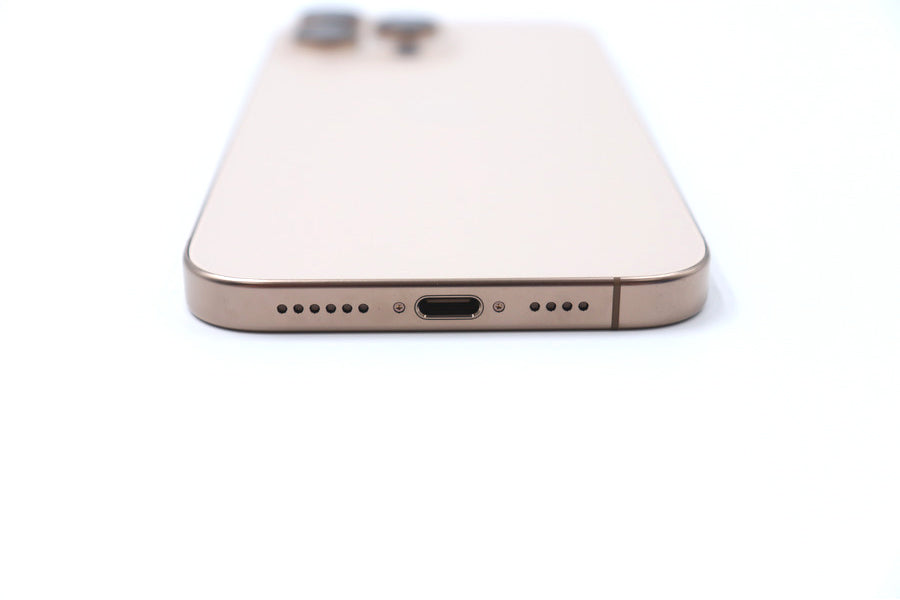 【リユースデバイス：ランクC】iPhone 16 Pro Max インカメラ異常