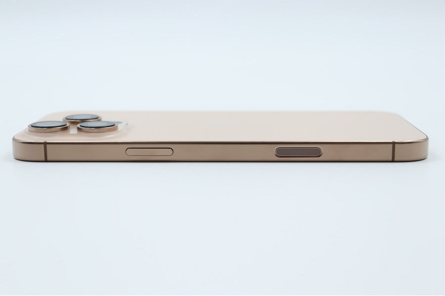 【リユースデバイス：ランクC】iPhone 16 Pro Max インカメラ異常