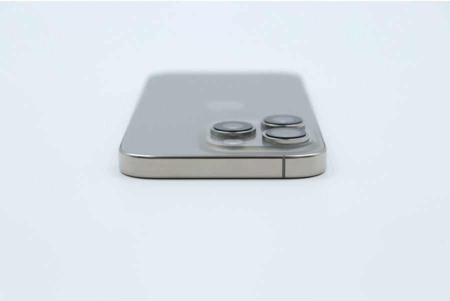 【リユースデバイス：ランクC】iPhone 16 Pro インカメラ異常