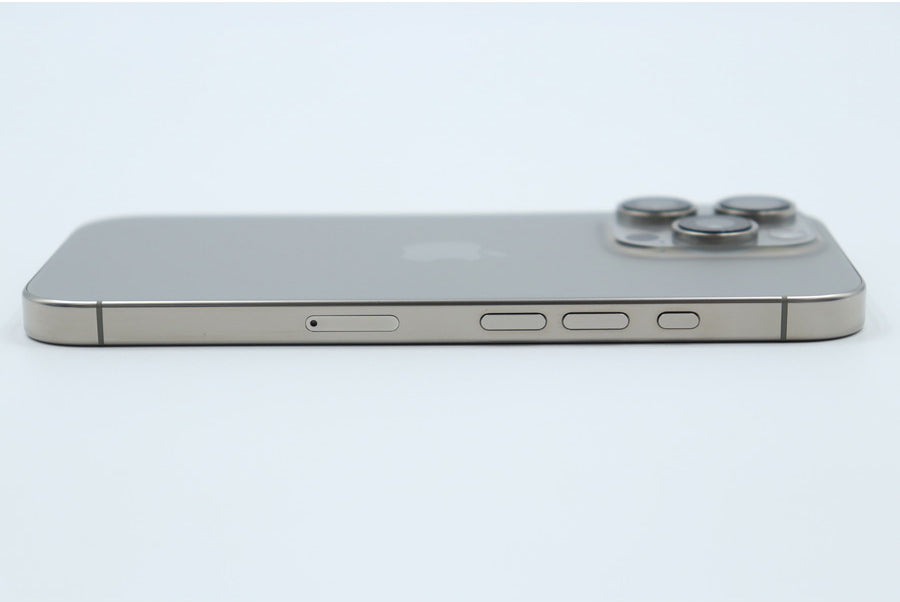 【リユースデバイス：ランクC】iPhone 16 Pro インカメラ異常