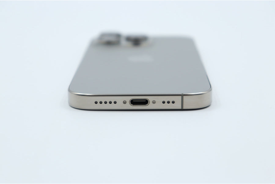 【リユースデバイス：ランクC】iPhone 16 Pro インカメラ異常