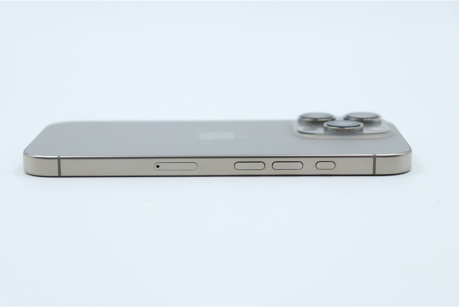 【リユースデバイス：ランクC】iPhone 16 Pro インカメラ異常