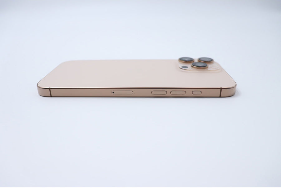 【リユースデバイス：ランクC】iPhone 16 Pro Max インカメラ異常