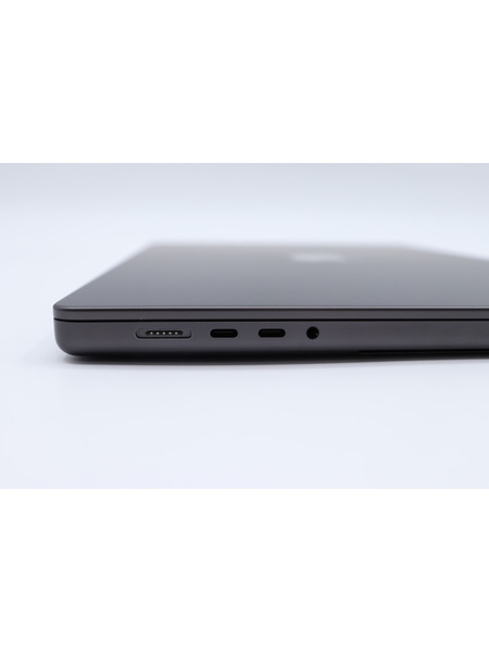 【リユースデバイス】MacBook Pro 16インチ M3 Proチップ 詳細画像 スペースブラック 7