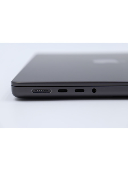 【リユースデバイス】MacBook Pro 14インチ M4チップ 詳細画像 スペースブラック 7
