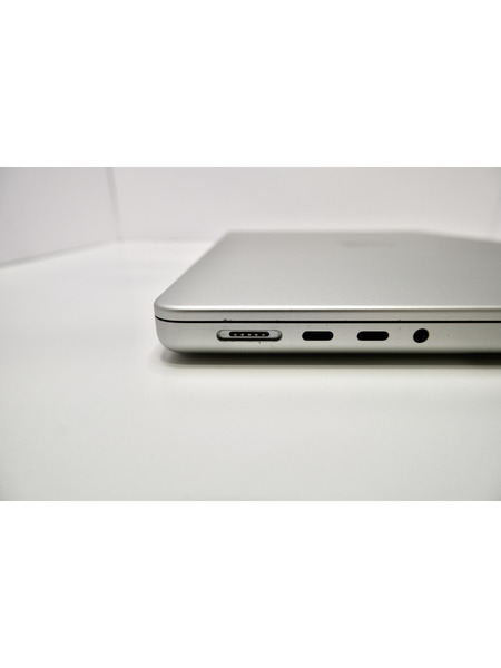 【リユースデバイス】MacBook Pro 14インチ M1 Proチップ 詳細画像 シルバー 7