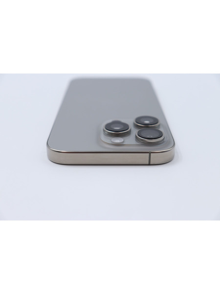 【リユースデバイス】iPhone 16 Pro 詳細画像 ナチュラルチタニウム 2